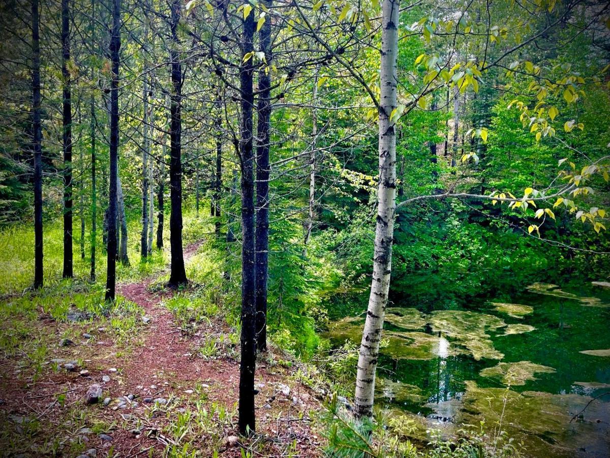 Moss Mountain Inn Колумбия-Фолс Экстерьер фото